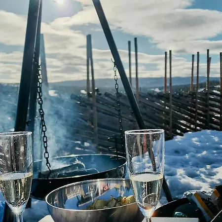 With Forest Edge Views Prázdninový dům *