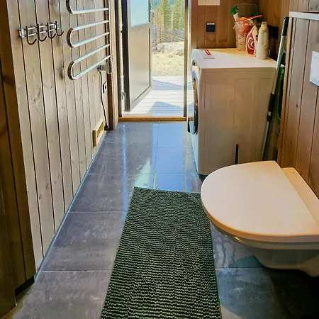 With Forest Edge Views * Svingvoll