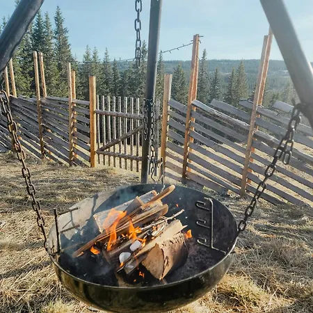 Prázdninový dům With Forest Edge Views