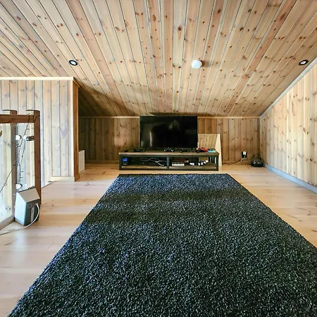 Prázdninový dům With Forest Edge Views