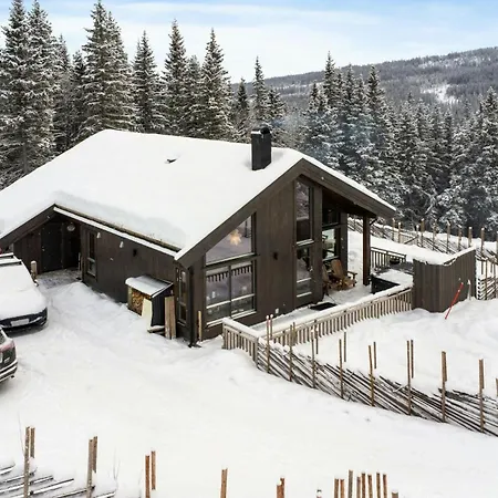 With Forest Edge Views Ferienhaus